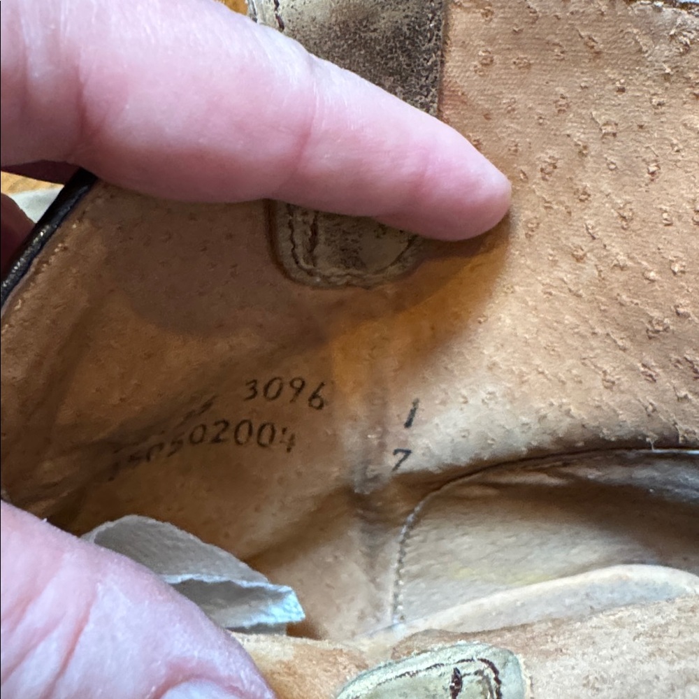 Very Volatile Lookout Fringe Western Booties - Picture 11 of 11